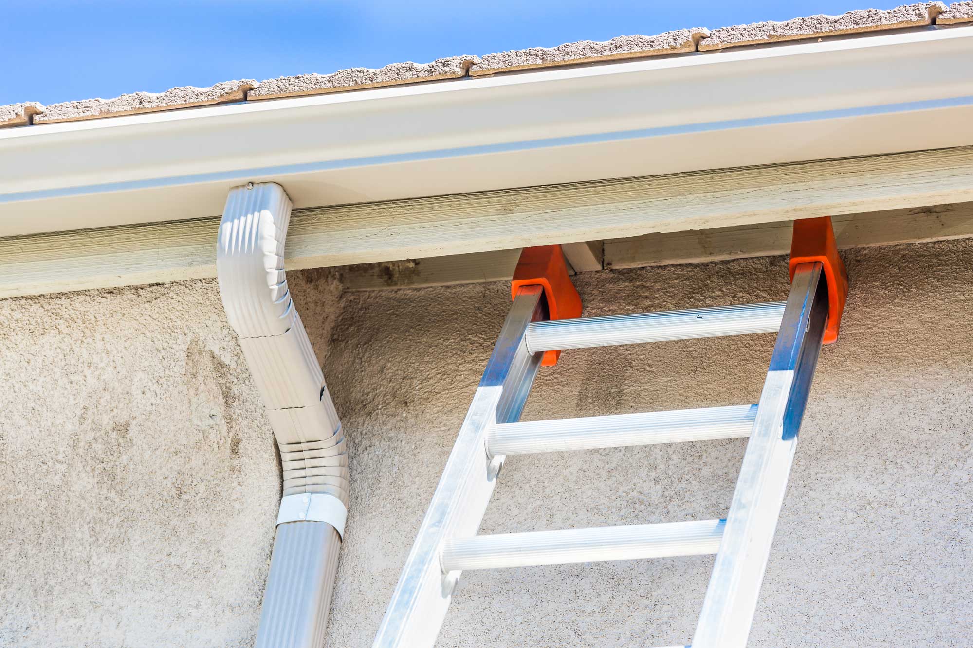 when to replace gutters, gutter replacement